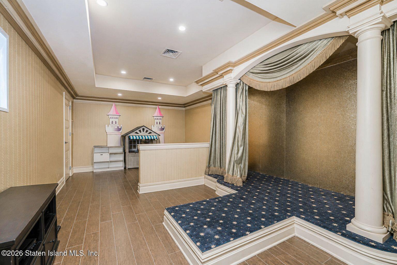 125 Benedict Road