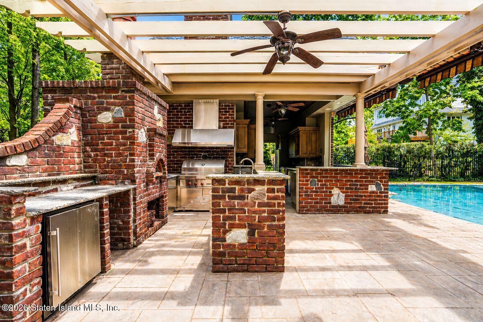 125 Benedict Road