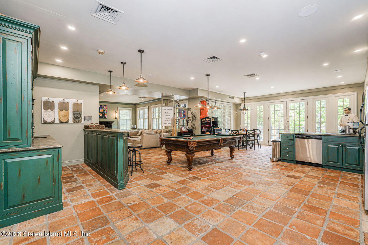 125 Benedict Road