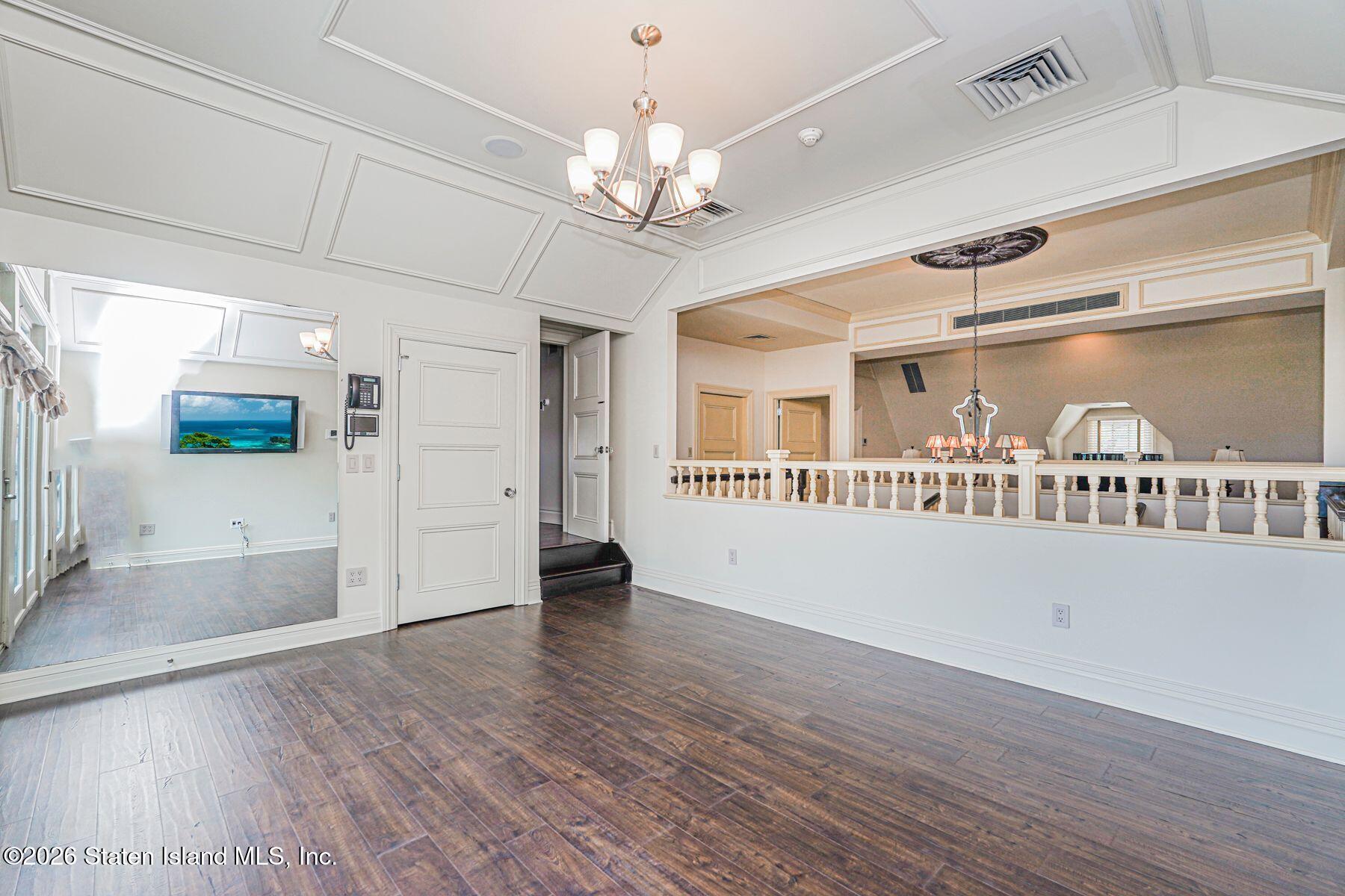 125 Benedict Road