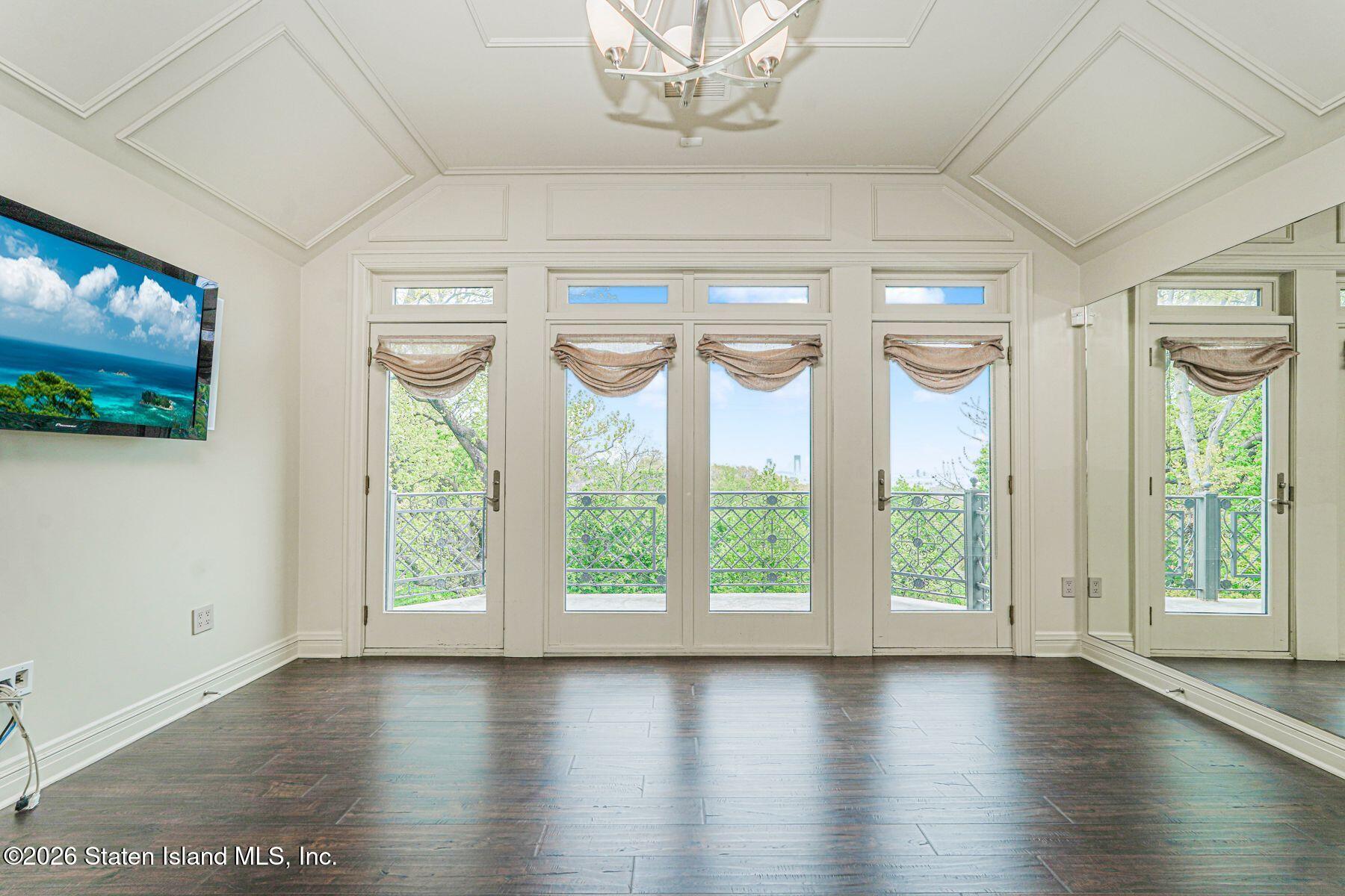 125 Benedict Road