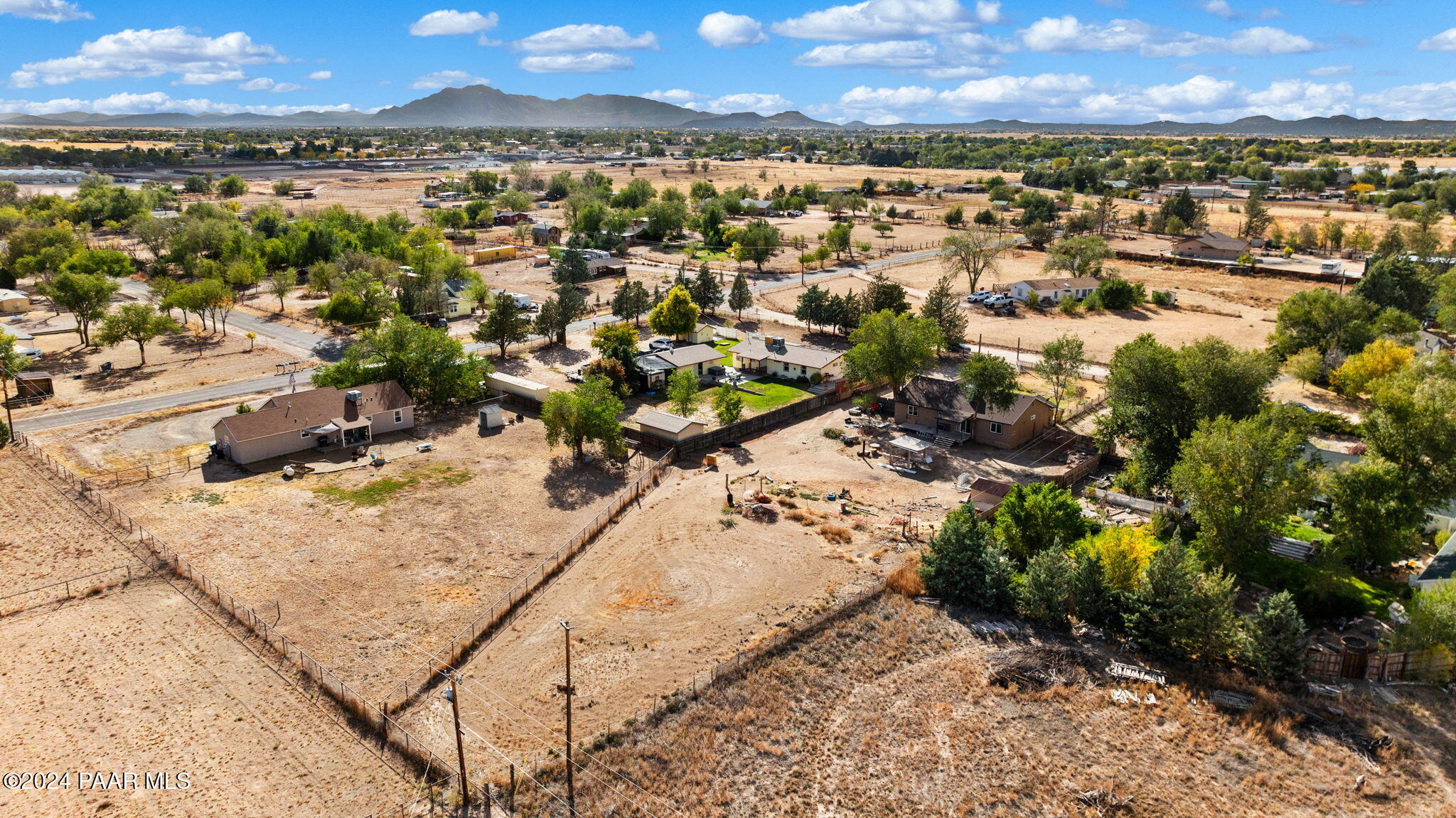 2311 Horseshoe Trail