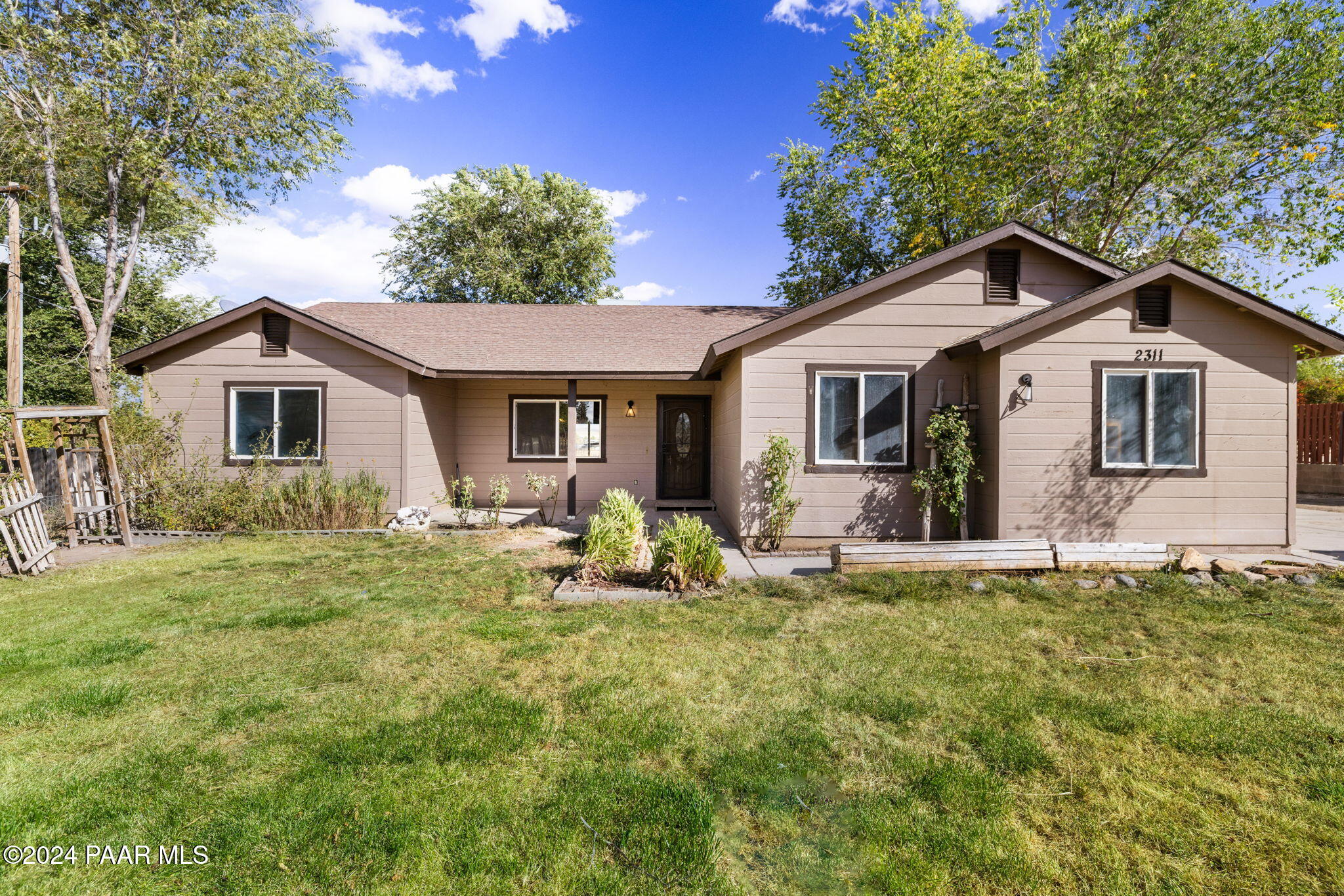 2311 Horseshoe Trail