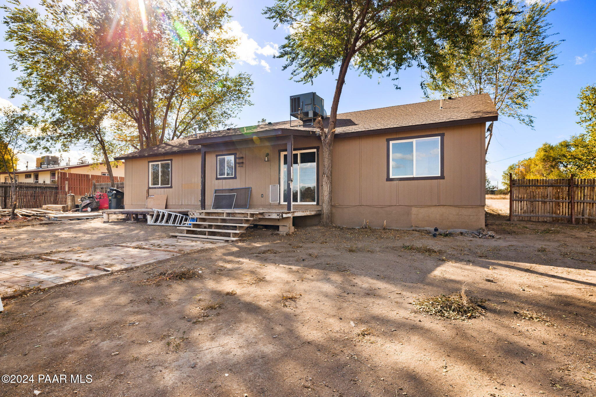 2311 Horseshoe Trail
