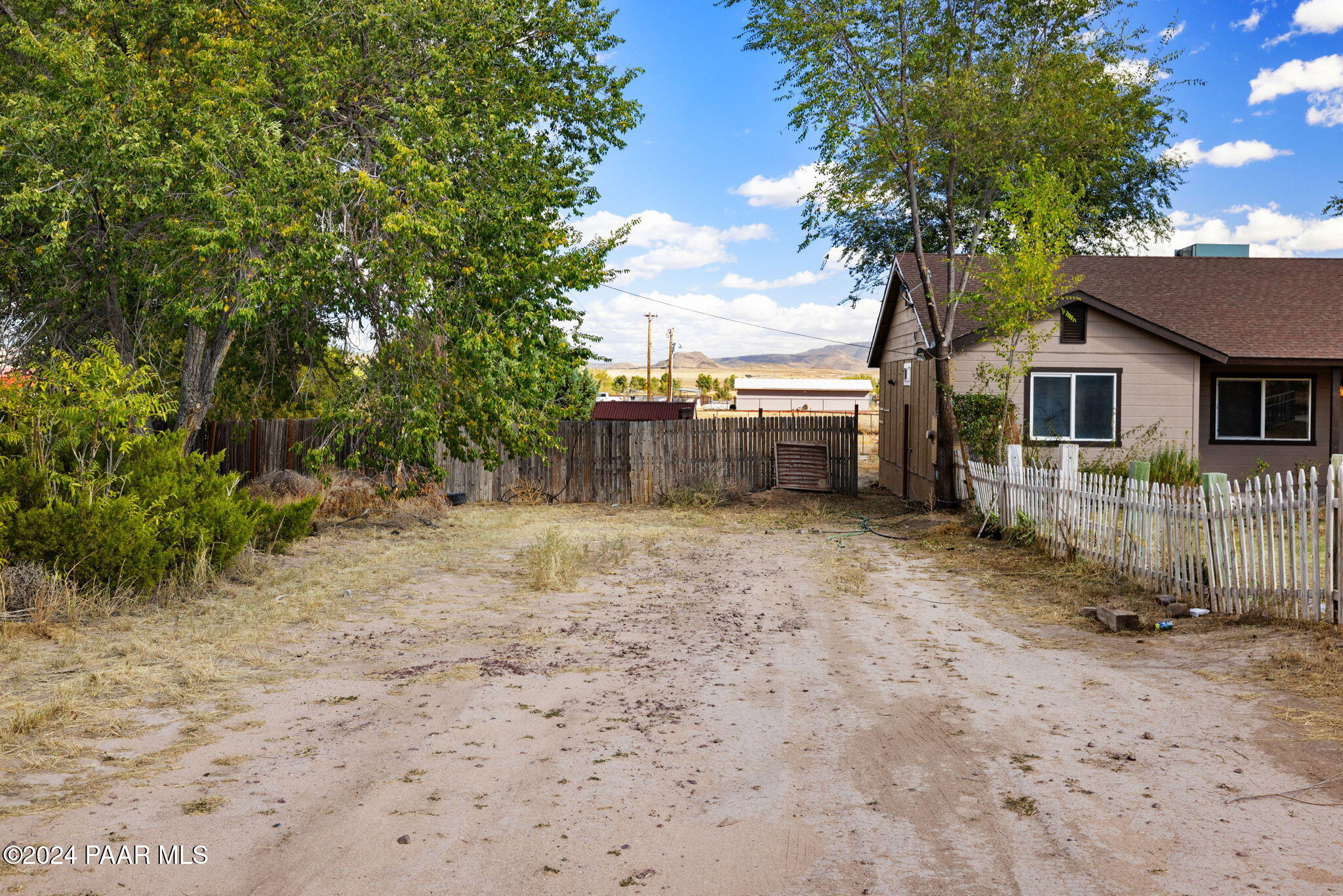 2311 Horseshoe Trail