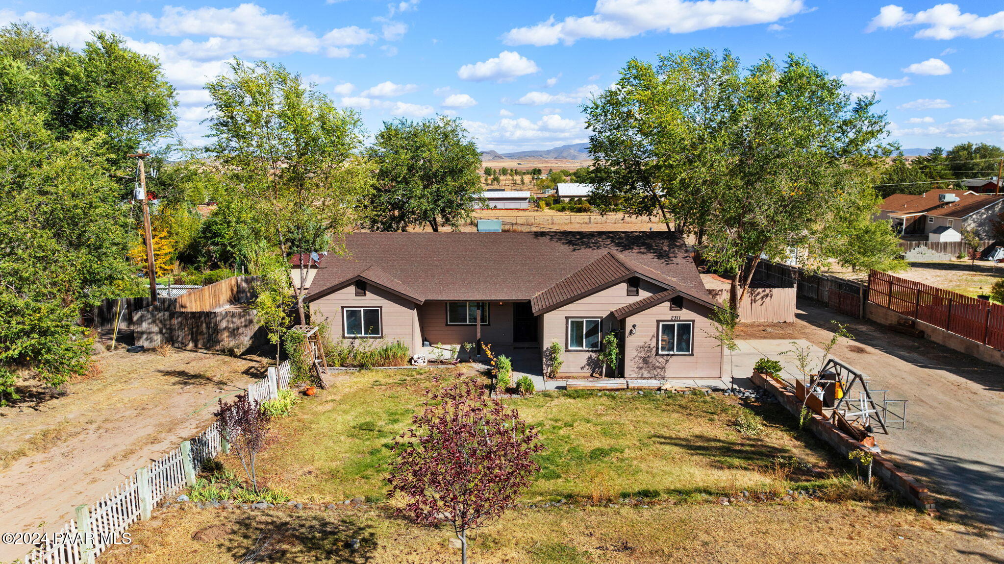 2311 Horseshoe Trail