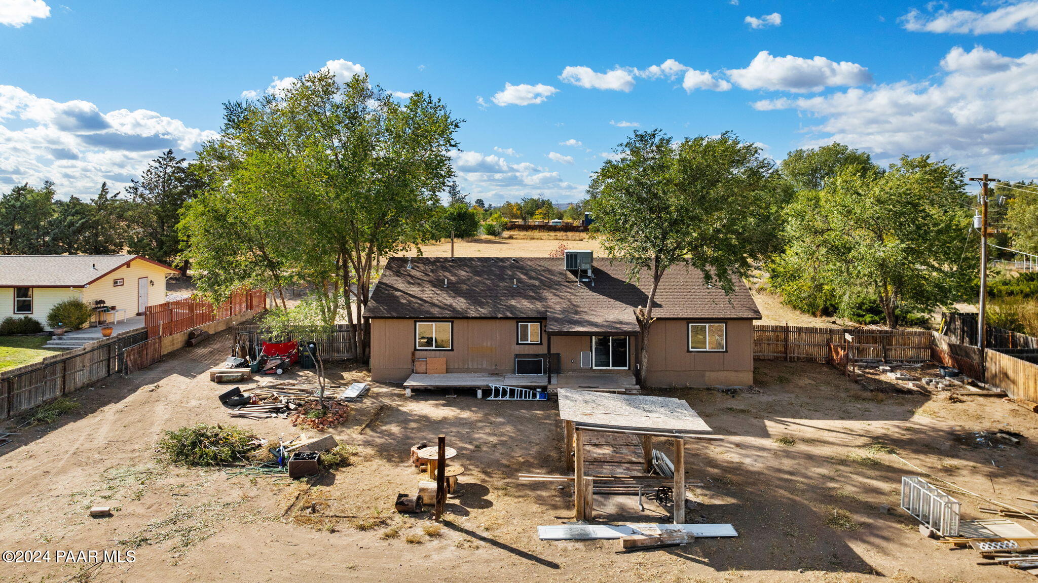 2311 Horseshoe Trail