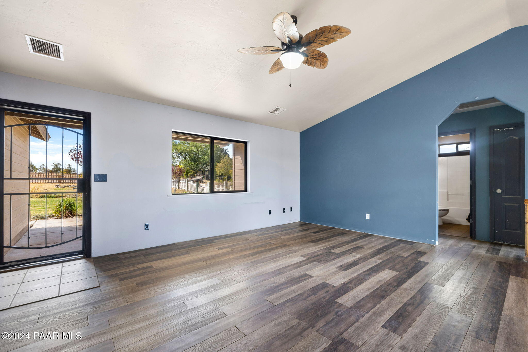 2311 Horseshoe Trail
