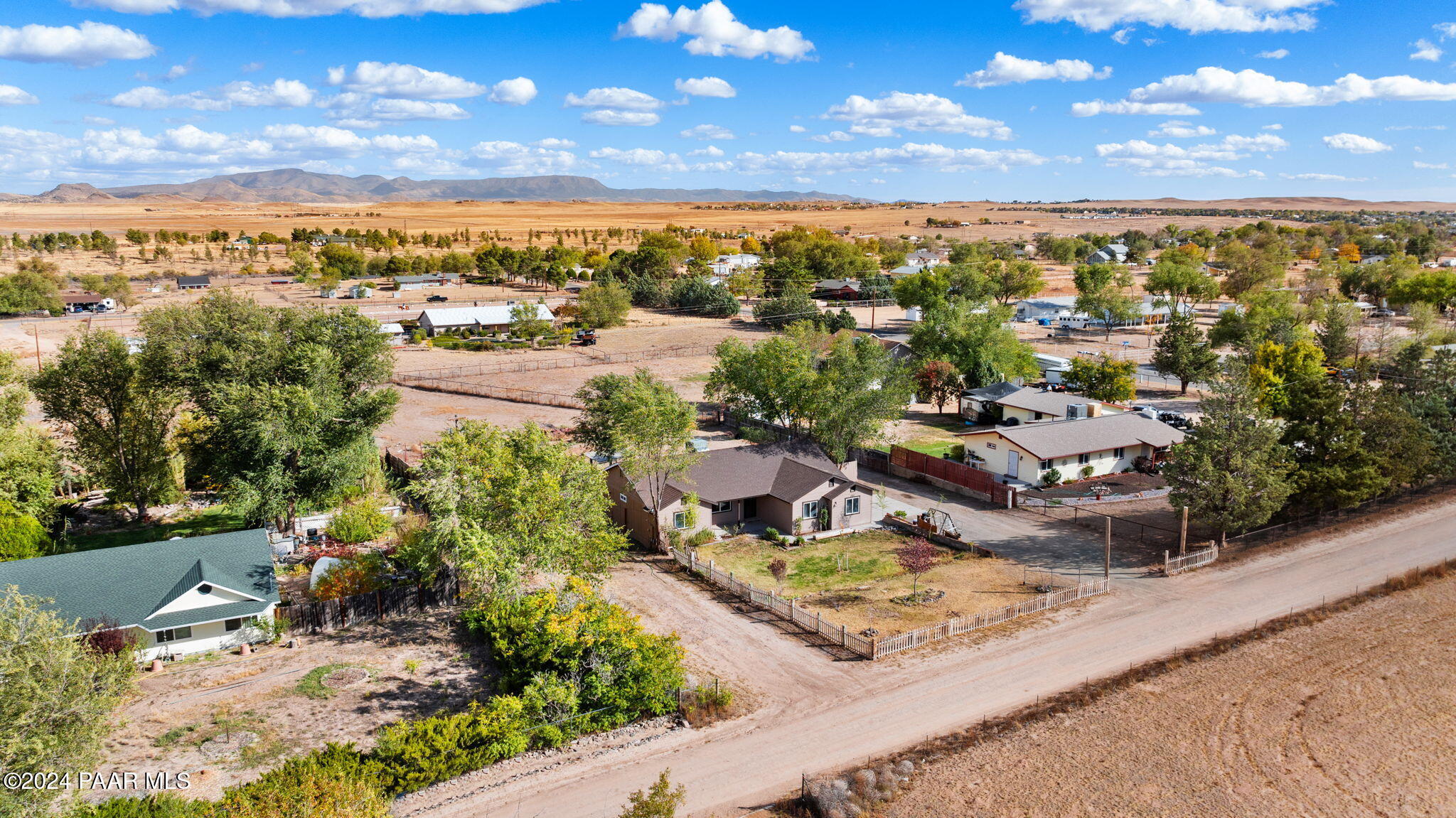 2311 Horseshoe Trail