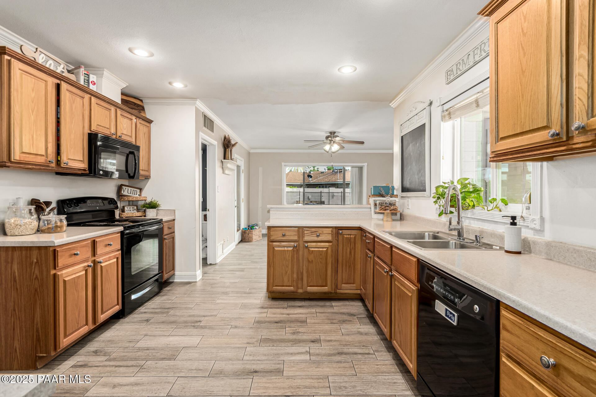 2509 W Village Drive