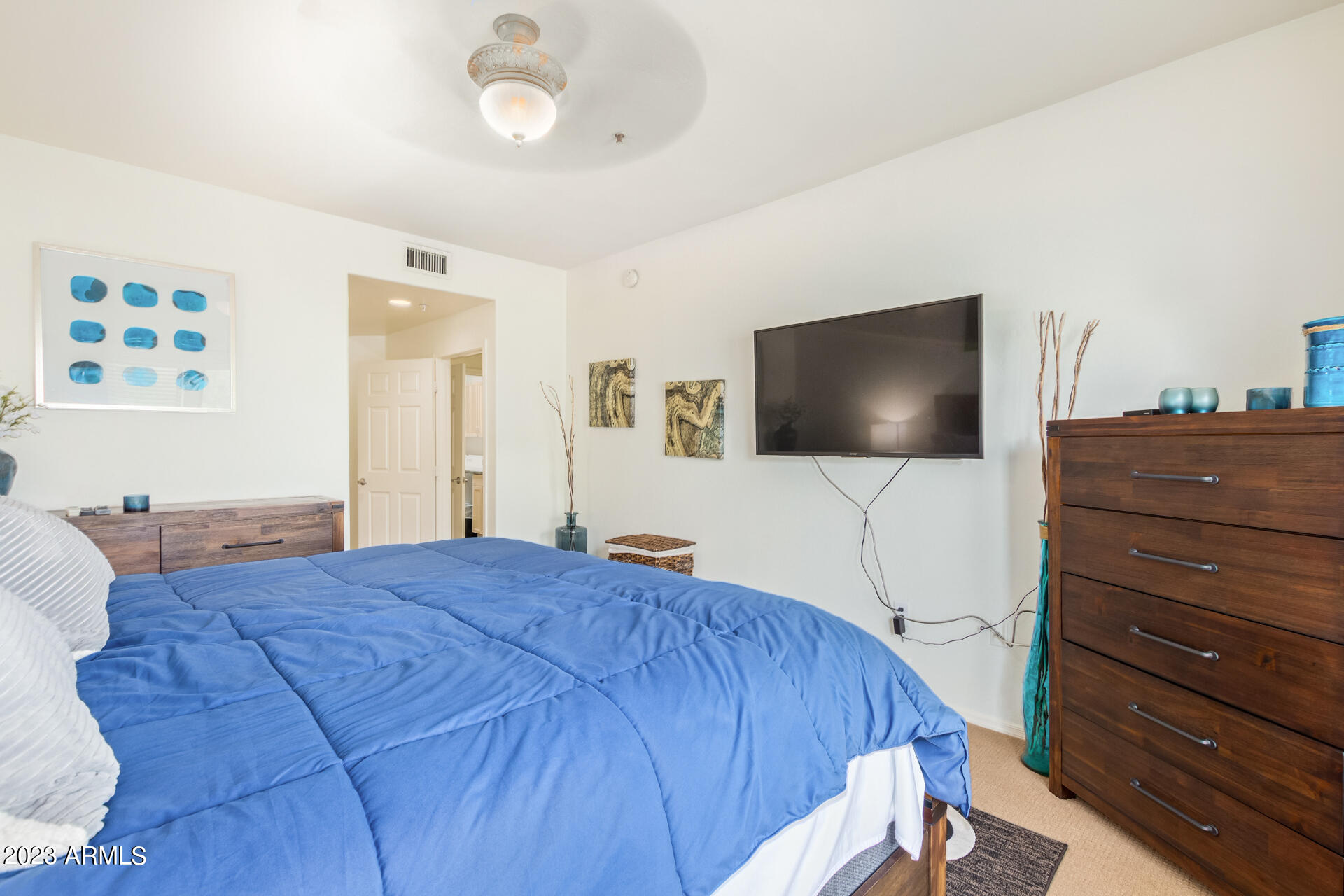 19700 N 76TH Street, 2134