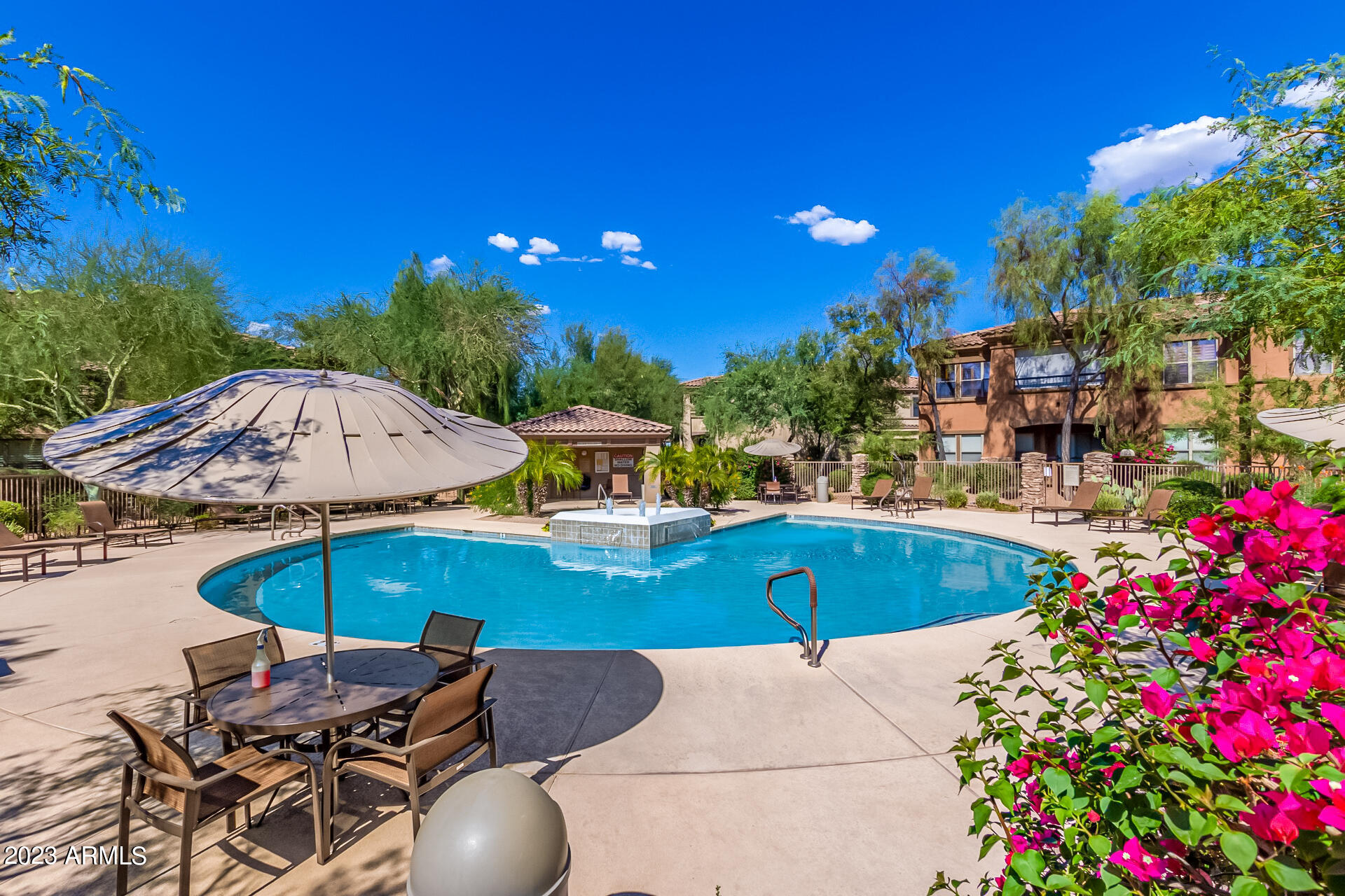 19700 N 76TH Street, 2134