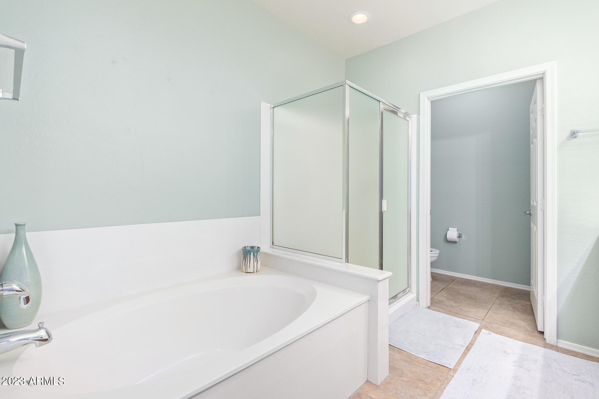19700 N 76TH Street, 2134