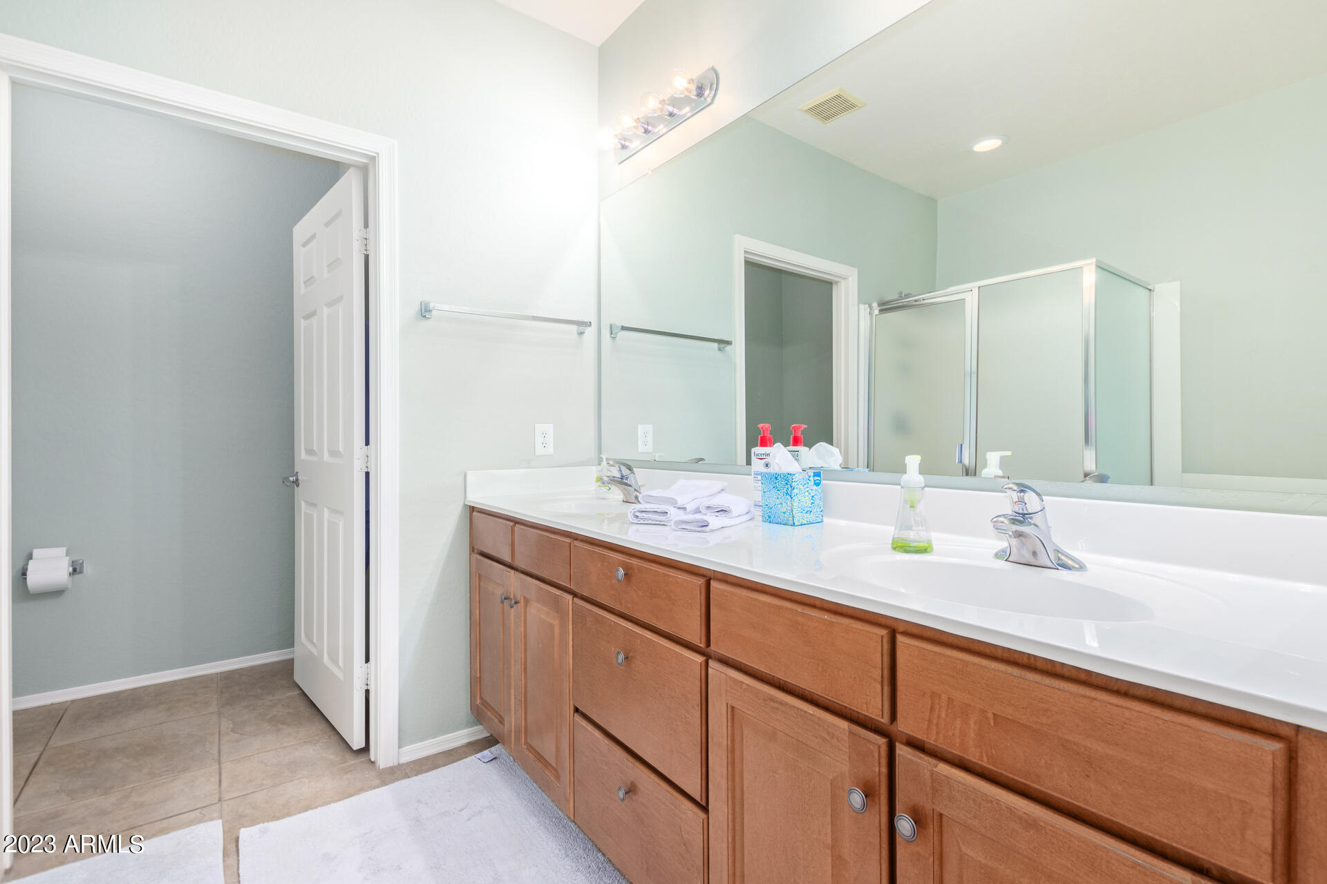 19700 N 76TH Street, 2134