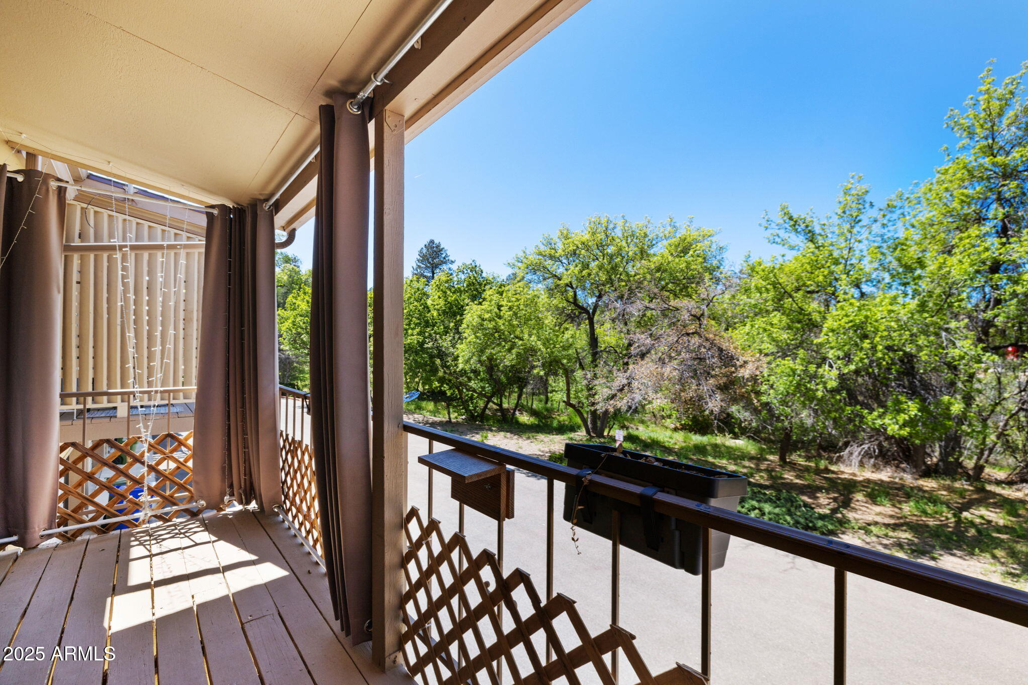 1608 Canada Crescent