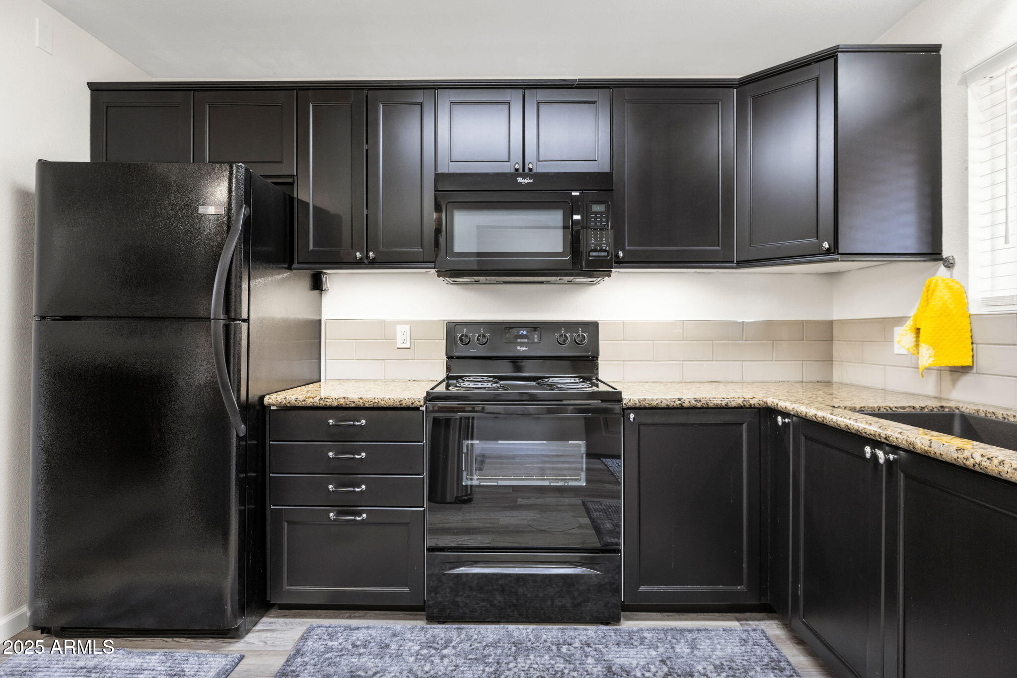 1608 Canada Crescent