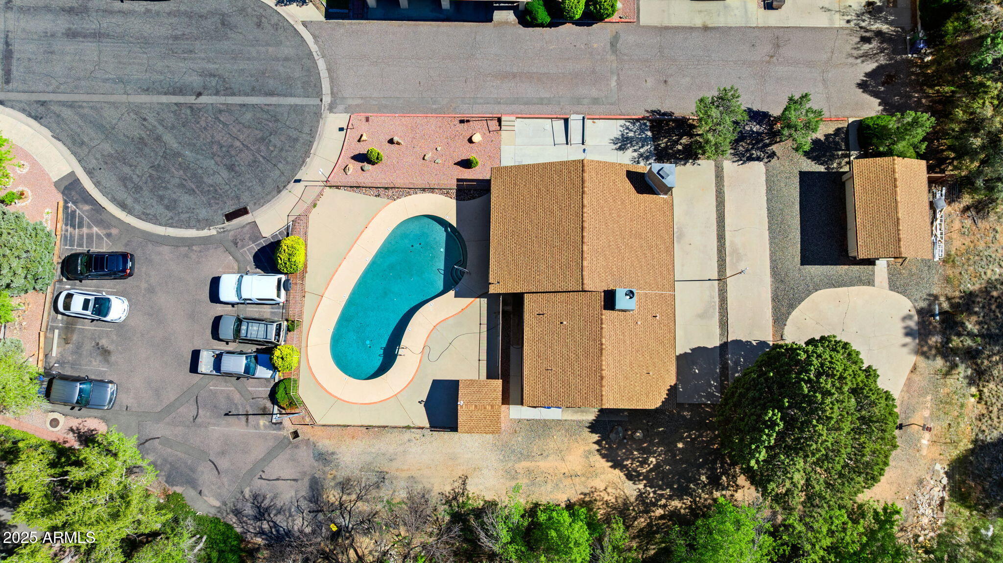 1608 Canada Crescent