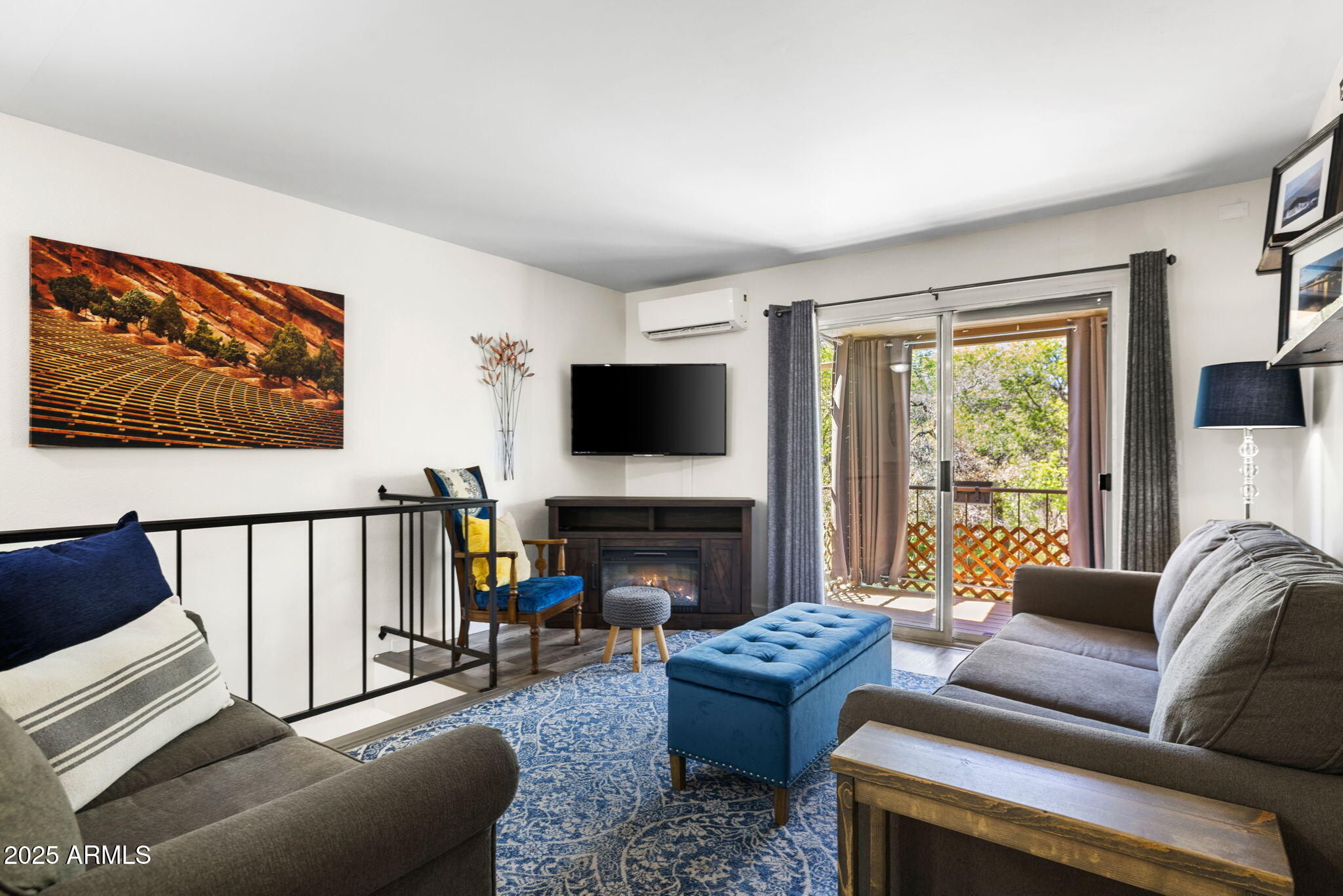 1608 Canada Crescent