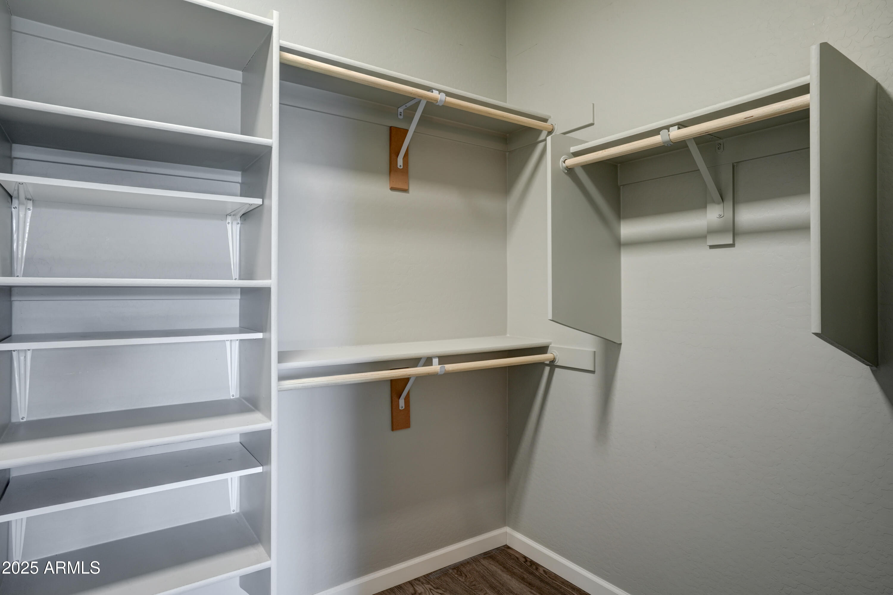 5247 TRANQUIL BLUFF Way