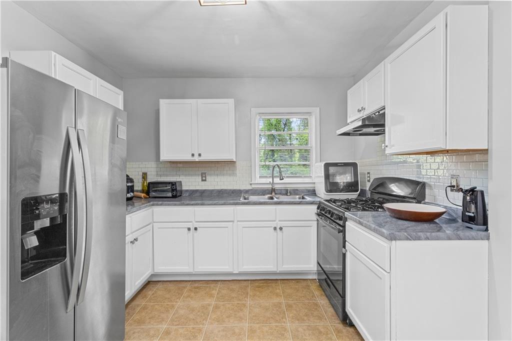 1946 Sandtown Road SW