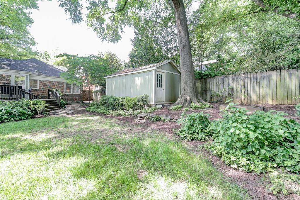 1074 Rosewood Drive NE
