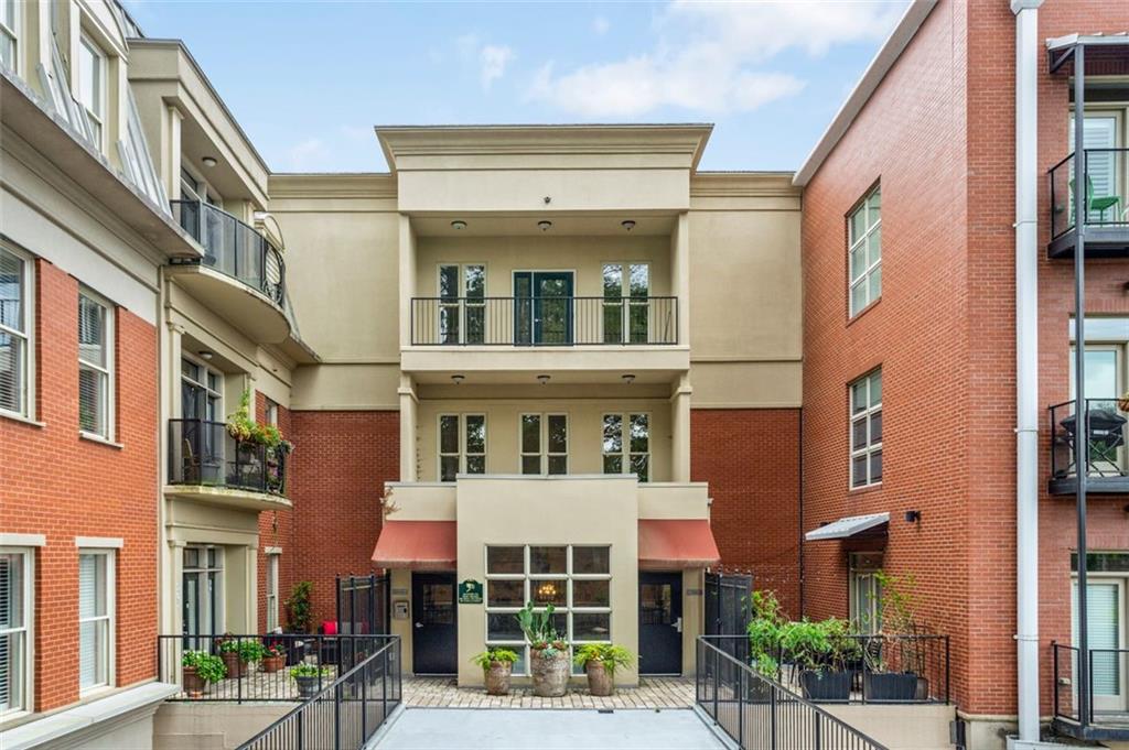 560 Dutch Valley Road NE Unit: 2405
