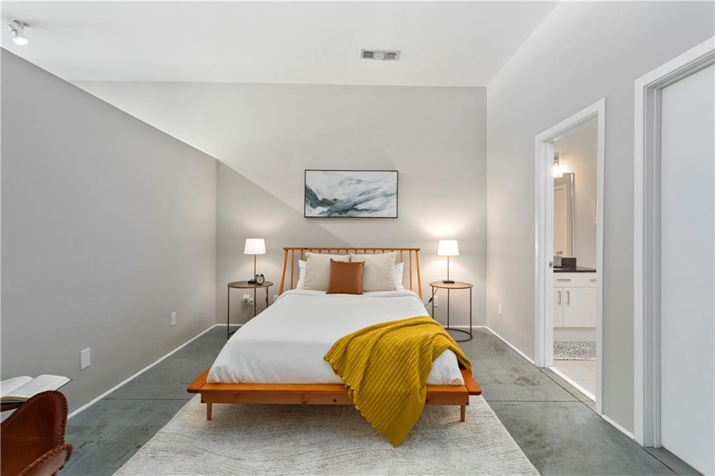 560 Dutch Valley Road NE Unit: 2405