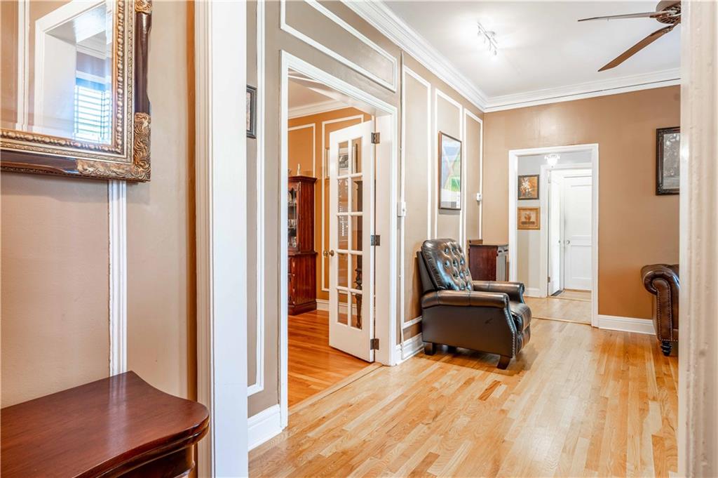 1025 Saint Charles Avenue Unit: B