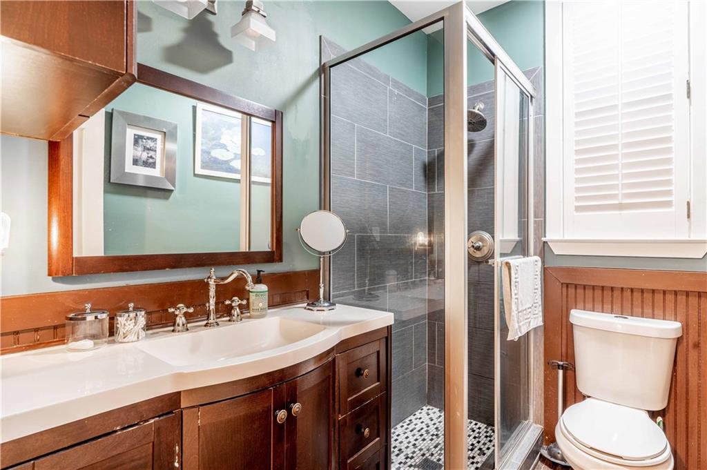 1025 Saint Charles Avenue Unit: B