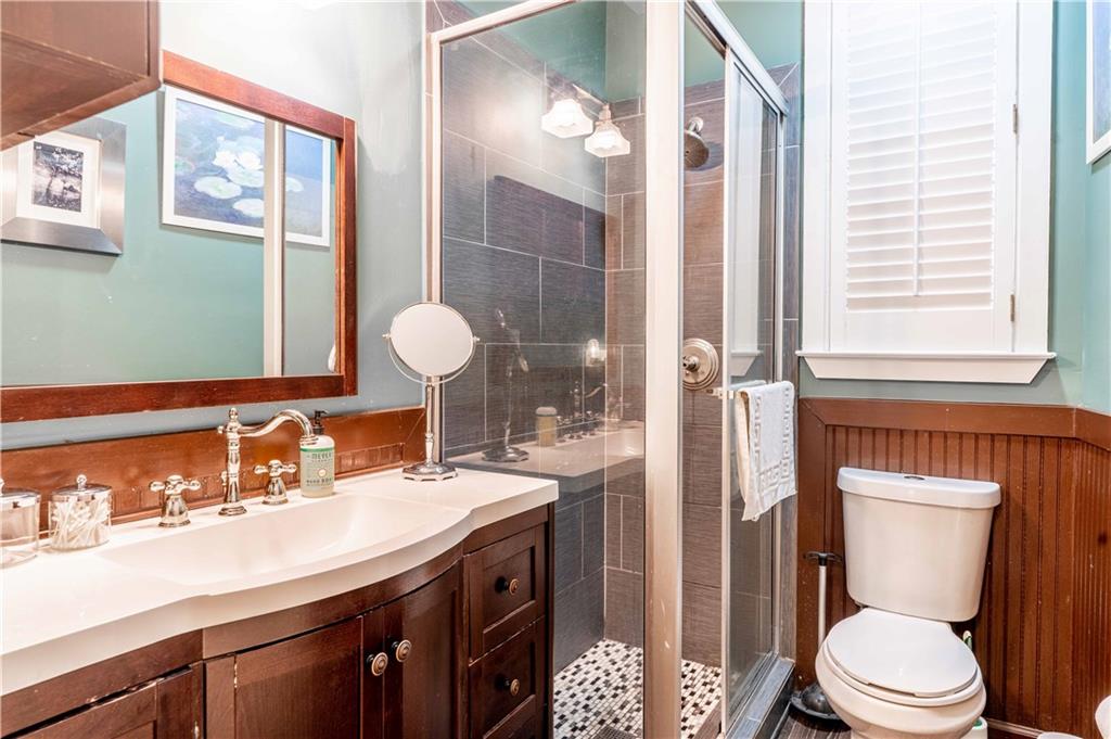 1025 Saint Charles Avenue Unit: B