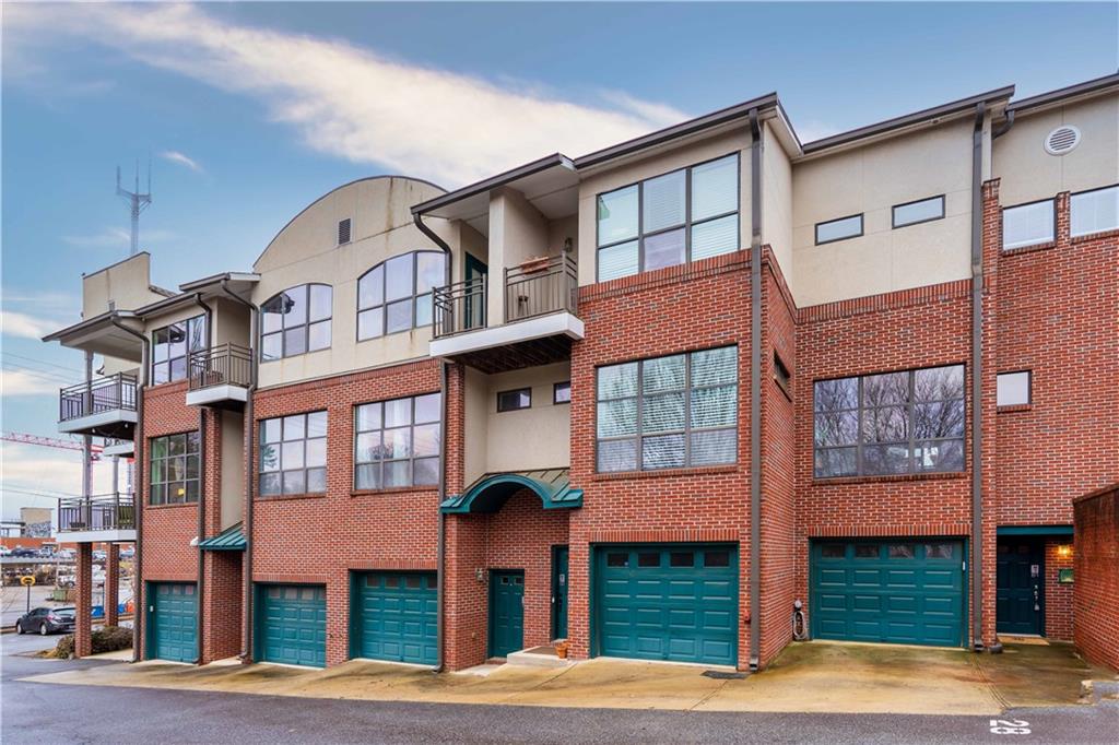 174 Chester Avenue SE Unit: 61