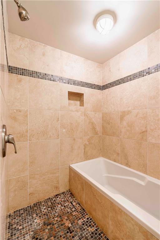 675 Greenwood Avenue NE Unit: 108