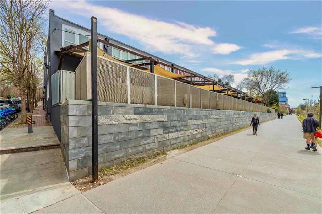 675 Greenwood Avenue NE Unit: 108