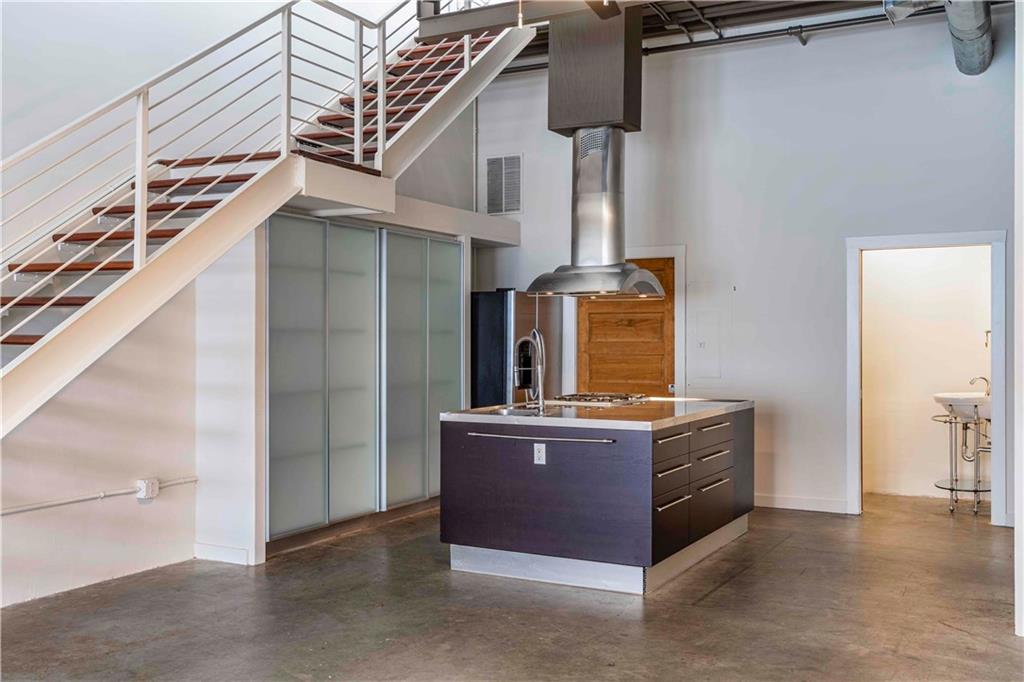 675 Greenwood Avenue NE Unit: 108