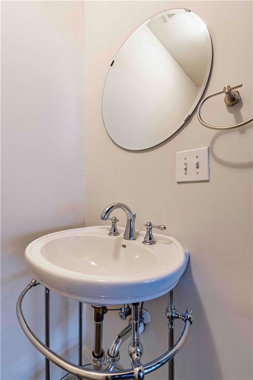 675 Greenwood Avenue NE Unit: 108