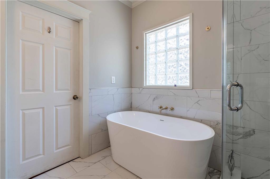 23 Kirkwood Road NE