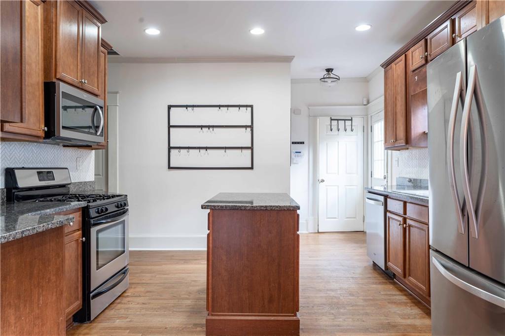 23 Kirkwood Road NE