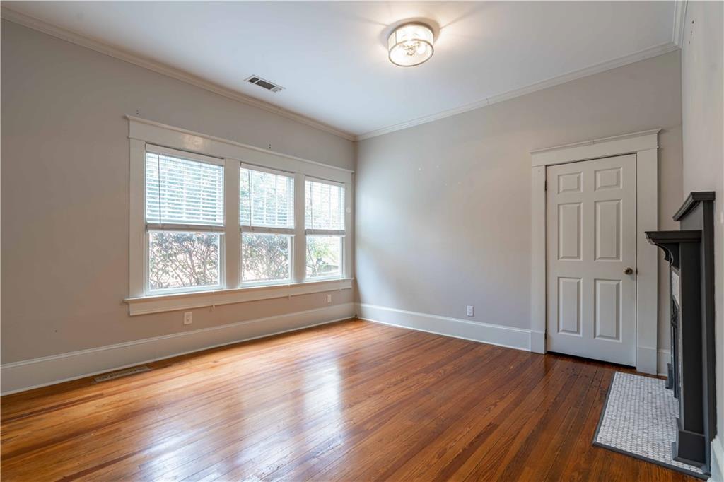 23 Kirkwood Road NE