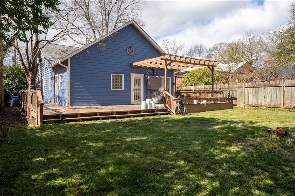 23 Kirkwood Road NE