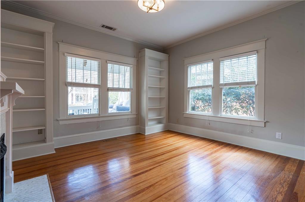 23 Kirkwood Road NE