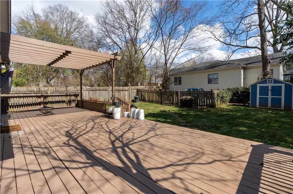 23 Kirkwood Road NE
