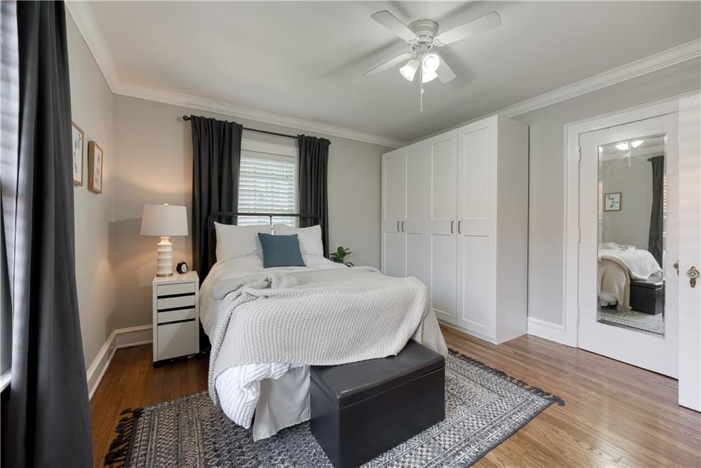 2 Collier Road NW Unit: 9