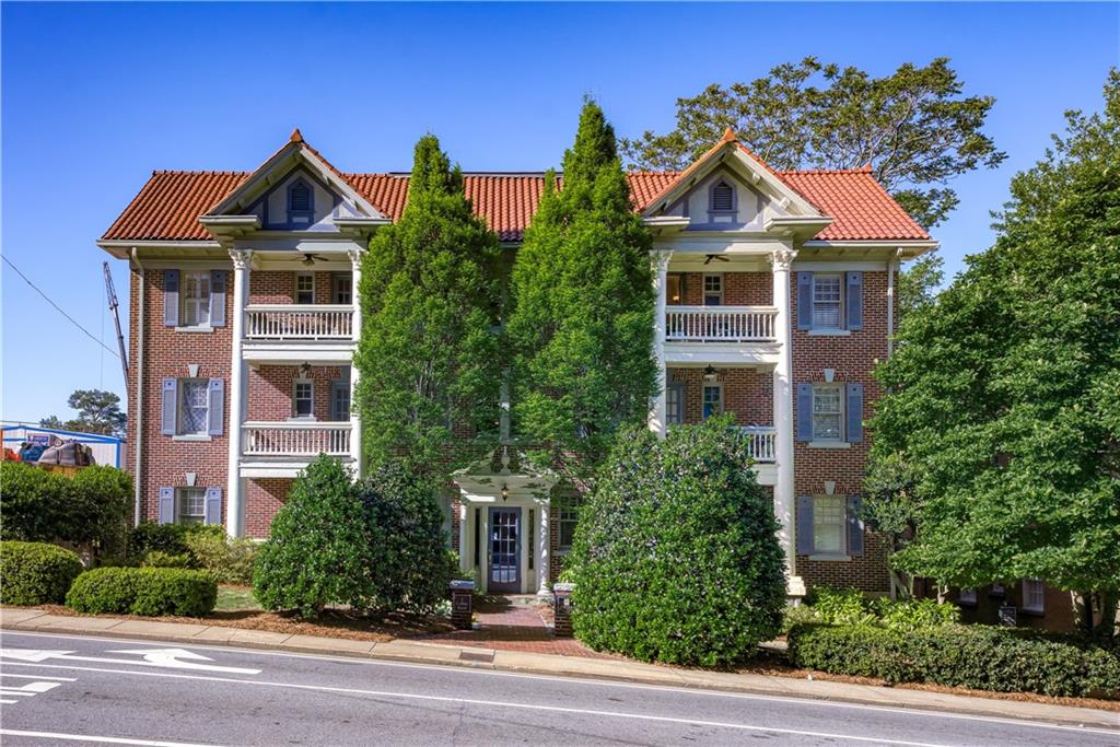 2 Collier Road NW Unit: 9