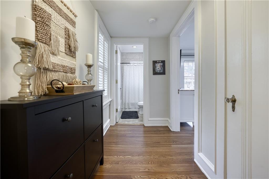 2 Collier Road NW Unit: 9