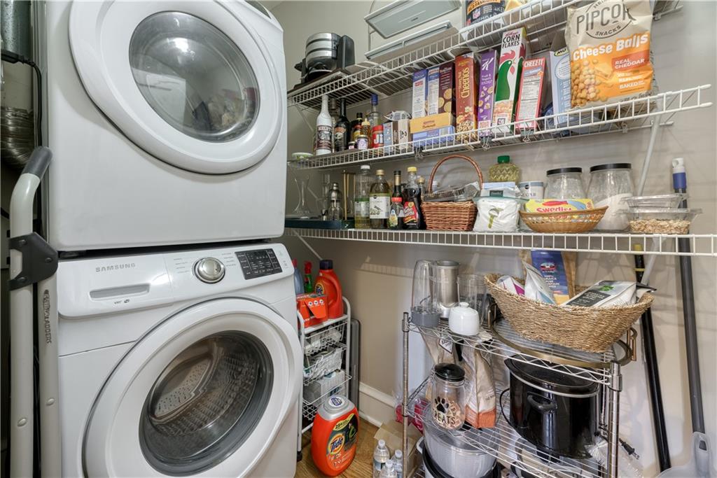 2 Collier Road NW Unit: 9