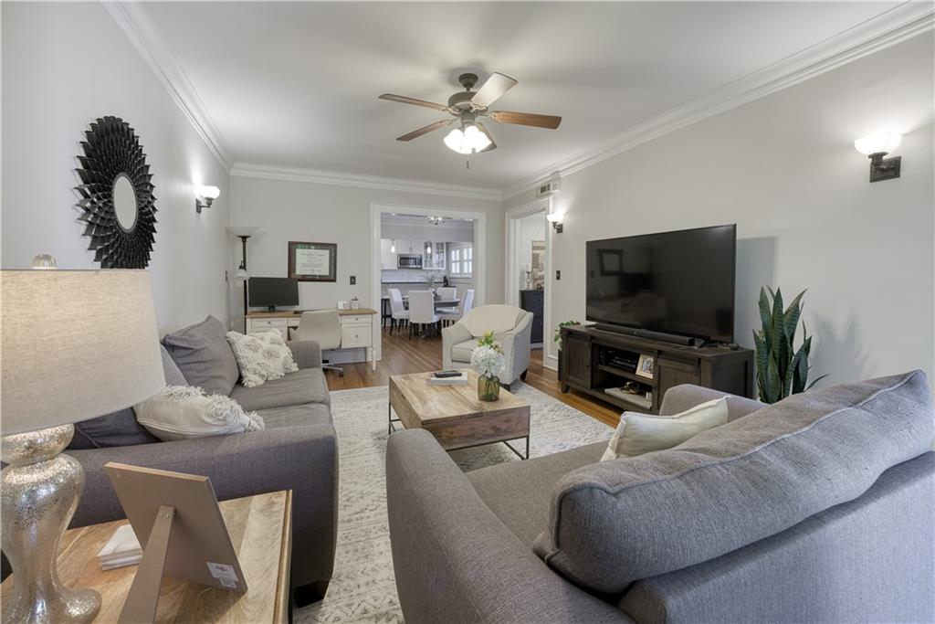 2 Collier Road NW Unit: 9