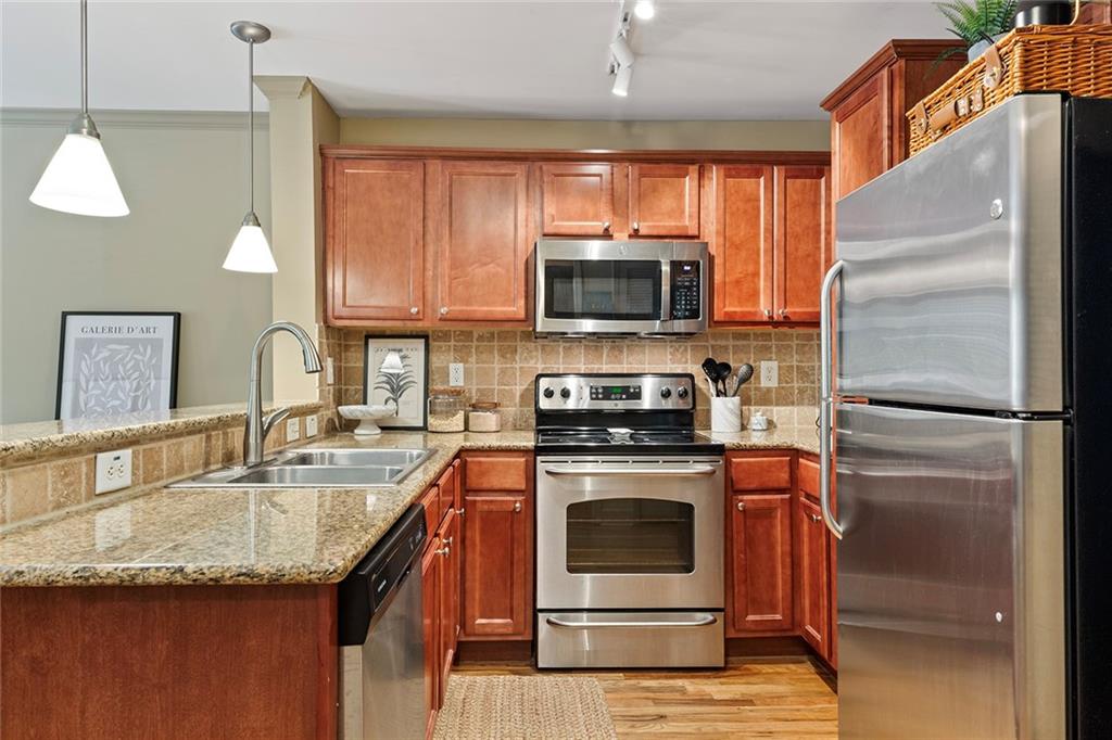 48 Peachtree Avenue NE Unit: 426