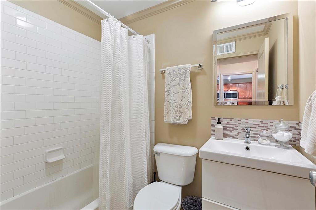 48 Peachtree Avenue NE Unit: 426