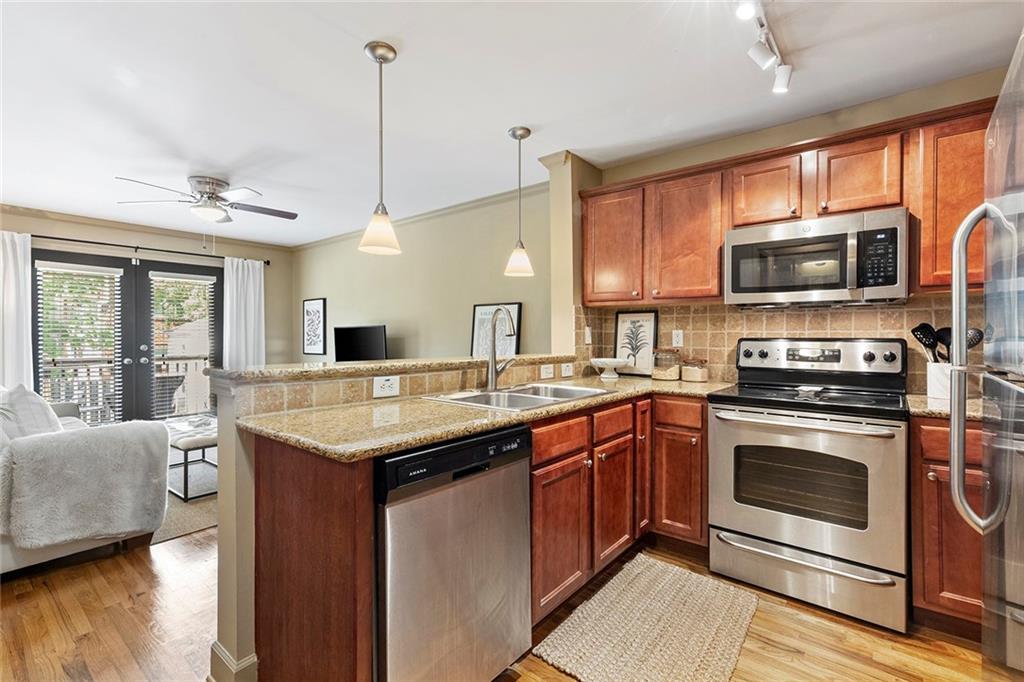 48 Peachtree Avenue NE Unit: 426
