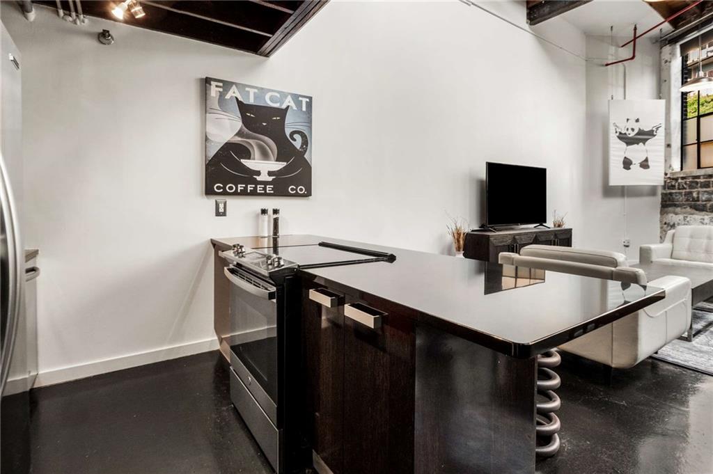 650 Glen Iris Drive NE Unit: 8